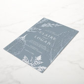 Silver Delicate Leaves Dusty Blue Wedding Folie Uitnodiging (Gedraaid)