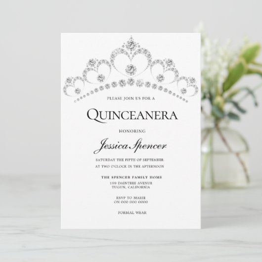 Silver Diamond Tiara Quinceanera Party Invite Kaart (Staand voorkant)