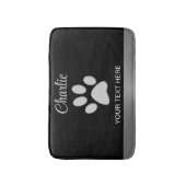 Silver Dog Paw op zwarte achtergrond Badmat (Voorkant Verticaal)