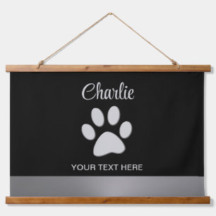 Silver Dog Paw op zwarte achtergrond Hangend Wandkleed