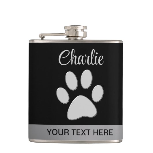 Silver Dog Paw op zwarte achtergrond Heupfles (Voorkant)