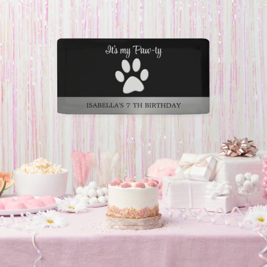 Silver Dog Paw op zwarte achtergrond Spandoek (Feest)