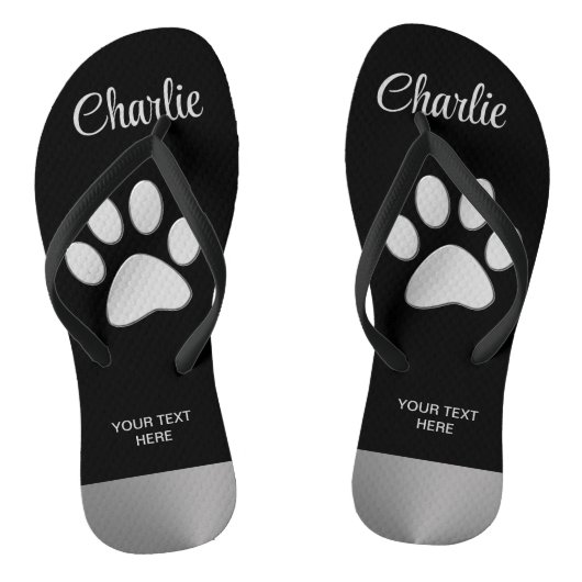 Silver Dog Paw op zwarte achtergrond Teenslippers (Voetbed)