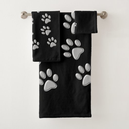 Silver Dog Paws zwarte achtergrond Afdrukpatroon Bad Handdoek (Insitu)