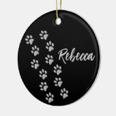Silver Dog Paws zwarte achtergrond Afdrukpatroon Keramisch Ornament (Links)