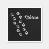Silver Dog Paws zwarte achtergrond Afdrukpatroon Servet (Voorkant)