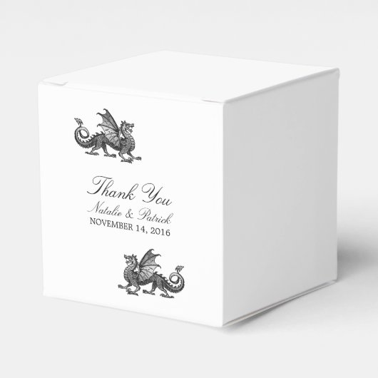 Silver Dragon Wedding Favor Boxes Bedankdoosjes (Voorkant Zijde)