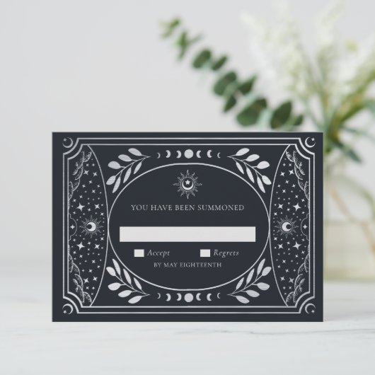 Silver Elegant Tarot Card Wedding RSVP Informatiekaartje (Staand voorkant)