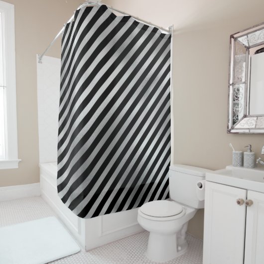 Silver en Black Stripes Shower Curtain Douchegordijn (In situ)