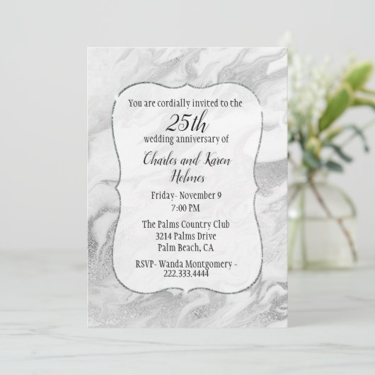 Silver en White Marged Jubileum Invitation Kaart (Staand voorkant)