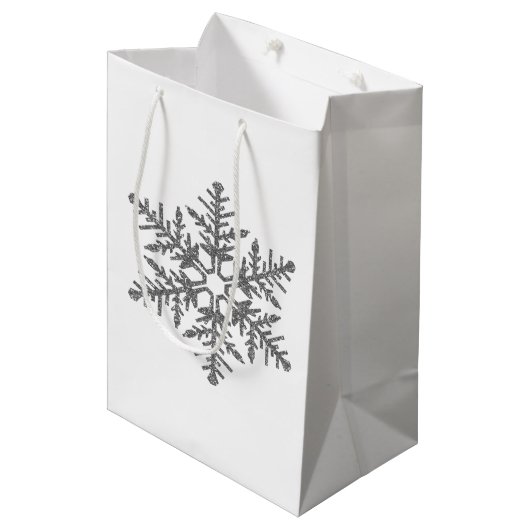 Silver Faux Glitter Snowflake Medium Cadeauzakje (Voorkant Gekanteld)