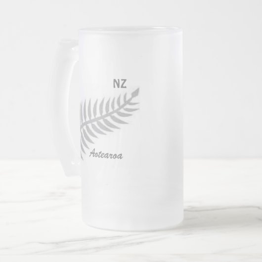 SILVER FERN Frosted Glass Mok (Voorkant links)