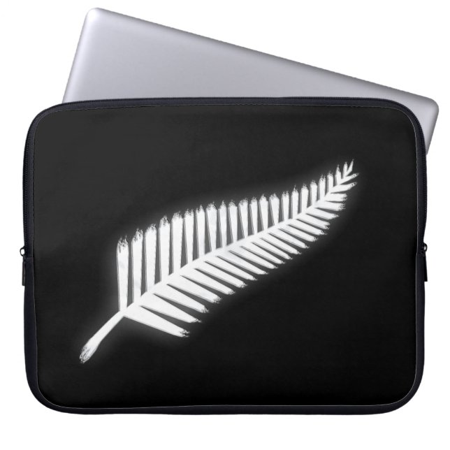 Silver Fern NZ Emblem voor Patriottische Kiwis Laptop Sleeve (Voorkant)