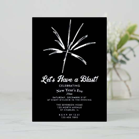 Silver Fireworks New Year's Eve Party Folie Uitnodiging (Staand Voorkant)