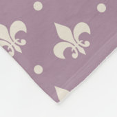 Silver Fleur De Lis-patroon op paarse achtergrond Fleece Deken (Hoek)
