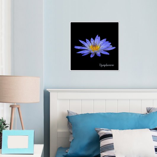 Silver Foil Accent Blue Water Lily Print Poster (Insitu (Slaapkamer))