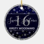 Silver Foil Snowflakes & blue bokeh Sweet 16 Keramisch Ornament (Achterkant)