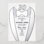 Silver Foil Tuxedo Suit Mannen 30th Birthday Party Folie Uitnodiging<br><div class="desc">Silver Foil Tuxedo Suit Mannen 30th Birthday Party Invitation Bekijk andere uitnodigingen in onze niche en nestwinkel</div>