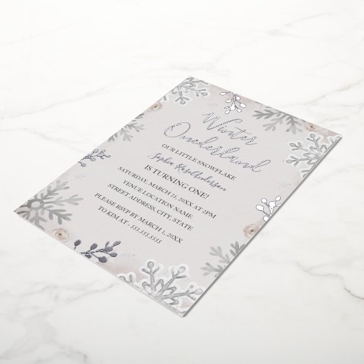 SILVER FOIL Winter Onederland 1e verjaardag Folie Uitnodiging (Gedraaid)