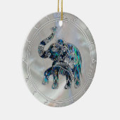 Silver Framed Elephant op Abalone en Pearl Keramisch Ornament (Rechts)