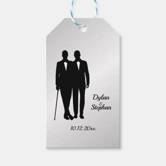 Silver Gay Wedding Grooms met Namen en Datum Cadeaulabel (Voorkant)