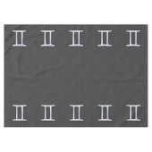 Silver Gemini Sign on Charcoal Carbon Fiber Print Tafelkleed (Voorkant (Horizontaal))