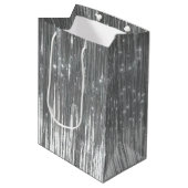 Silver Glam Tinsel Stripes Medium Cadeauzakje (Voorkant Gekanteld)