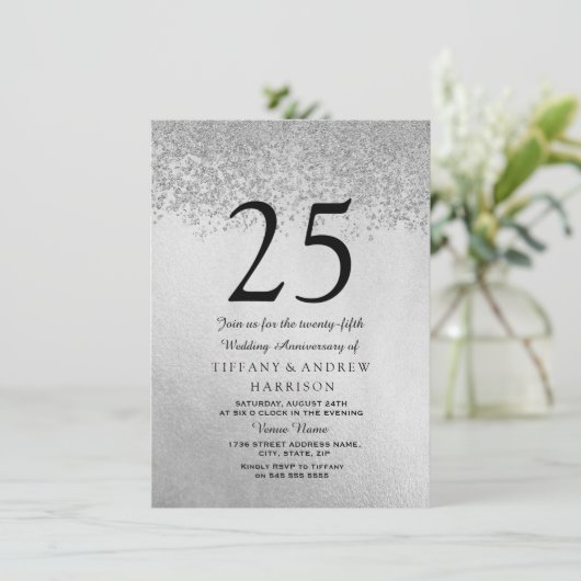 Silver Glitter 25th Wedding Jubileum Uitnodiging (Staand voorkant)