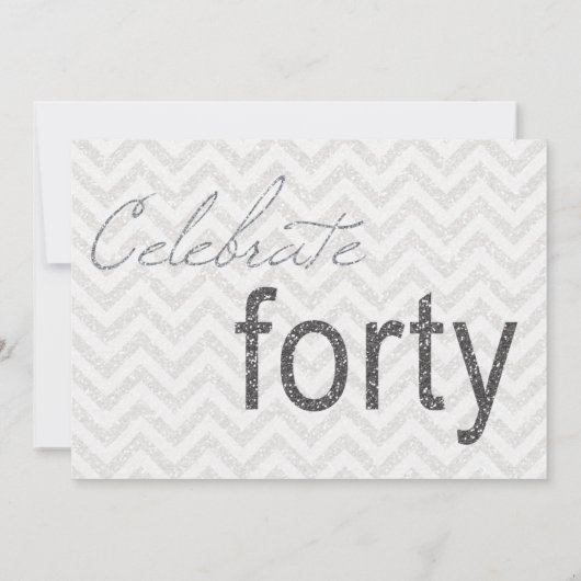 Silver Glitter Chevron Stripe 40th Birthday Invite Kaart (Achterkant)