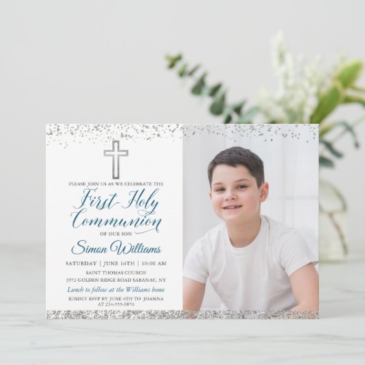 Silver Glitter Cross Script First Communication Fo Kaart (Staand voorkant)