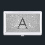 Silver Glitter en Sparkle Monogram Visitekaarthouder<br><div class="desc">Silver Faux Glitter en Sparkle Elegant Monogram Business Card Holder. Deze houder van een bedrijfskaart kan worden aangepast om uw initiaal en voornaam op te nemen.</div>