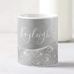 Silver Glitter Glam Bling Personalized Metallic Koffiemok<br><div class="desc">Pas deze zilveren geborstelde metalen en glamoureuze faux-mok met een glitter-gepatterde koffie eenvoudig aan met uw eigen naam.</div>