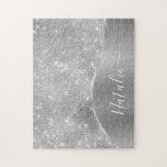 Silver Glitter Glam Bling Personalized Metallic Legpuzzel<br><div class="desc">Pas dit zilveren geborstelde metaal eenvoudig aan en glamoureus faux glitter patterned jigzaag puzzle met uw eigen eigen naam.</div>