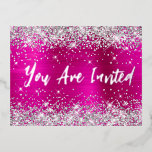 Silver Glitter Hot Pink Glam 21st Birthday Folie Uitnodiging Briefkaart<br><div class="desc">Creëer je eigen 21ste verjaardagsfeestelijke briefkaarten. Op de achtergrond bevindt zich een dunne, dunne, zilverkleurige glitter, gekoppeld aan fuchsie en een warme roze ombre-folie. Deze digitale kunstgrafiek zal als een foto drukken. Pas de doopvontstijlen aan om uw eigen ontwerp van het briefkaart voor haar speciale viering te creëer. U kunt...</div>