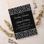 Silver Glitter Monogram Poker Chip Casino Wedding Kaart<br><div class="desc">Viel in stijl met deze geweldige huwelijksuitnodigingen. Het moderne en zeer trendy ontwerp is perfect voor een bruiloft in geweldige Las Vegas of een casino. De formulering is gemakkelijk te personaliseren en uw gasten zullen zo enthousiast zijn om deze uitnodigingen in de post te krijgen.</div>
