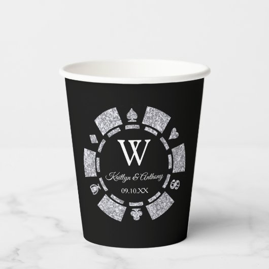 Silver Glitter Monogram Poker Chip Casino Wedding Papieren Bekers (Achterkant)