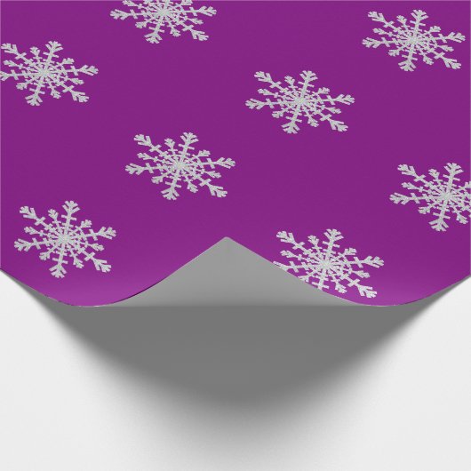 Silver Glitter Snowflake op Paarse kerst Cadeaupapier (Hoek)