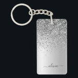 Silver Glitter Sparkle Glam Metal Monogram Naam Sleutelhanger<br><div class="desc">Silver Faux Folie Metallic Sparkle Glitter Brushed Metal Monogram Name Sleutelhanger. Dit maakt de perfecte liefhebbende 16 verjaardag,  bruiloft,  vrijgezellenfeest,  verjaardagsdag,  baby shower of vrijgezellenfeest voor iemand die van luxe glam en stijl houdt.</div>