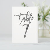 Silver Glitter Trendy Modern Script Table Number 7 Kaart (Staand voorkant)