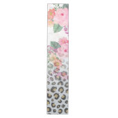 Silver Gold Black leopard Print Pink Flowers Medium Tafelloper (Voorkant)
