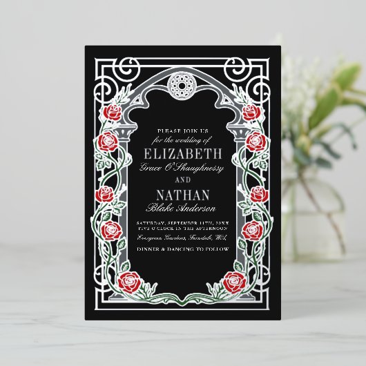 Silver Gothic Roses Cathedral Frame Wedding  Folie Uitnodiging (Staand Voorkant)