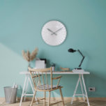 Silver Gray Ombre Gem Crystal Diamond White Ronde Klok<br><div class="desc">Op zoek naar een unieke en elegante aanvulling op uw home décor? Kijk niet verder dan de Silver Gray Ombre Gem Crystal Diamond White . Deze verbluffende tijdslijn is de perfecte manier om elke kamer in je huis een beetje verfijnd te maken. De Silver Grey Ombre Gem Crystal Diamond White...</div>