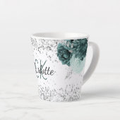 Silver green florals elegant monogram name latte mok (Rechterhoek)