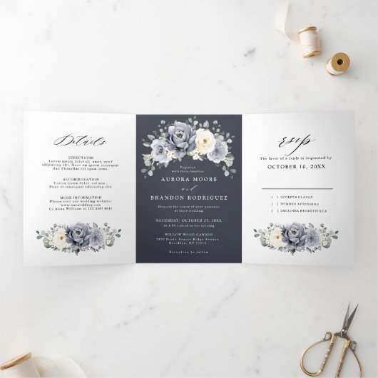Silver Grey Ivory Floral Winter Rustic Wedding Tri Drieluik Aankondiging (Binnen)