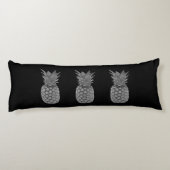 Silver Grey Pineapple Fruits on Black Lichaamskussen (Achterkant)