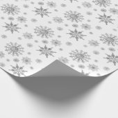 Silver Grey Snowflakes Patroon Cadeaupapier (Hoek)
