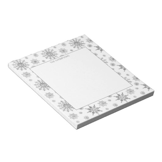 Silver Grey Snowflakes Patroon en aangepaste tekst Notitieblok (Schuin)