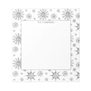 Silver Grey Snowflakes Patroon en aangepaste tekst Notitieblok