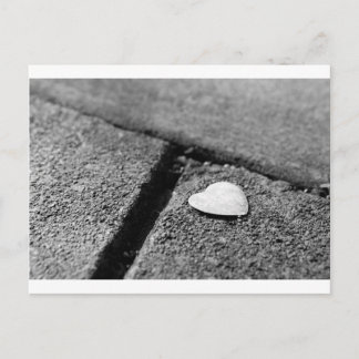 Silver Heart on Sidewalk Briefkaart