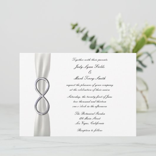Silver Infinity White bruiloft uitnodiging (Staand voorkant)